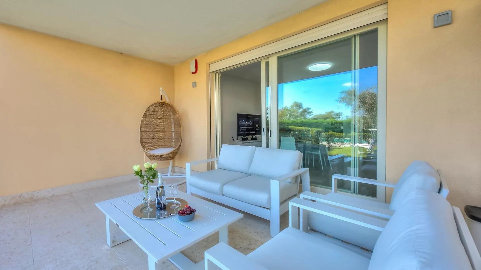Una Meta Tra Gli Ulivi - Happy Rentals Peschiera del Garda Italy
