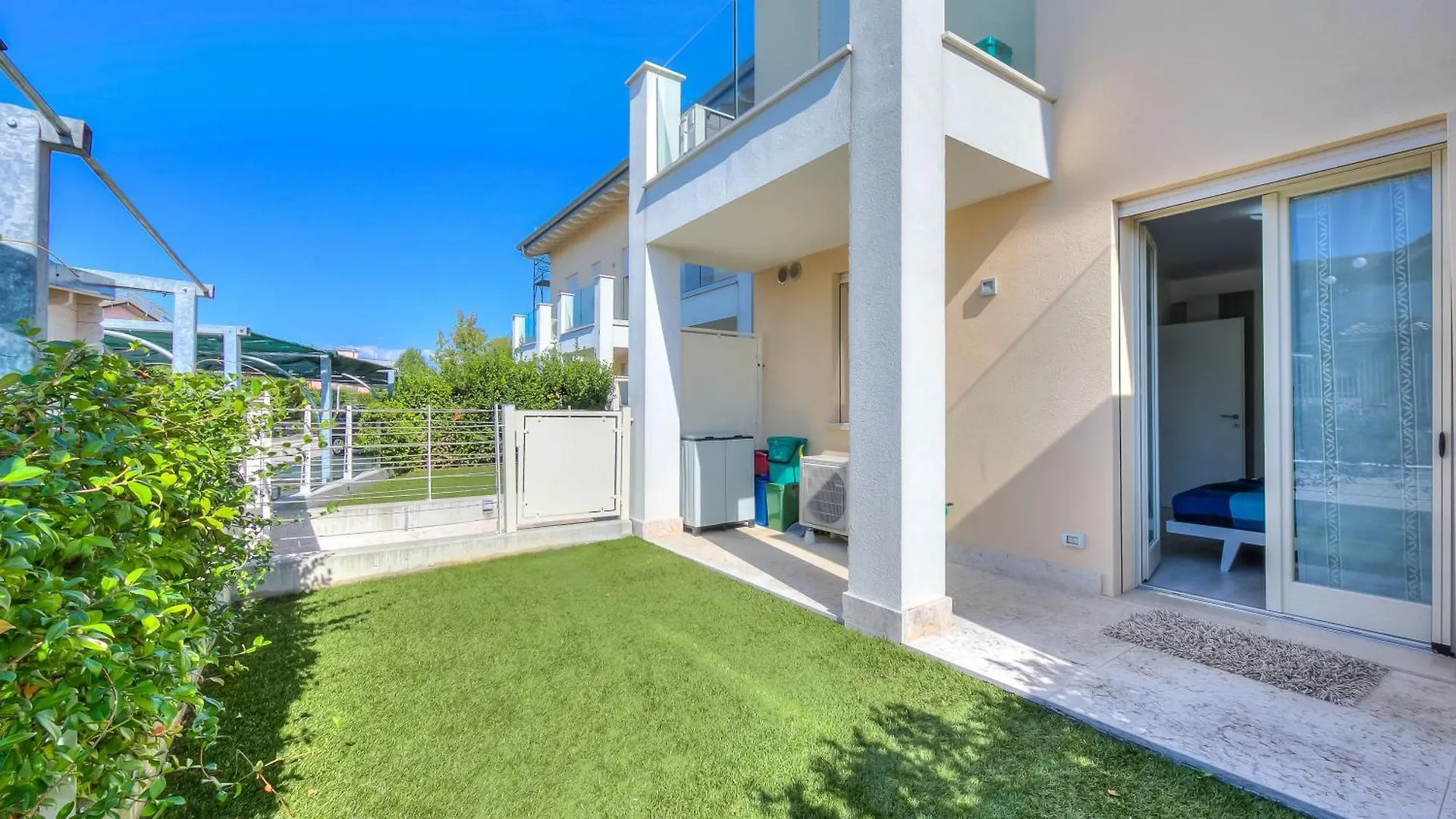 Apartment Una Meta Tra Gli Ulivi - Happy Rentals Peschiera del Garda Italy