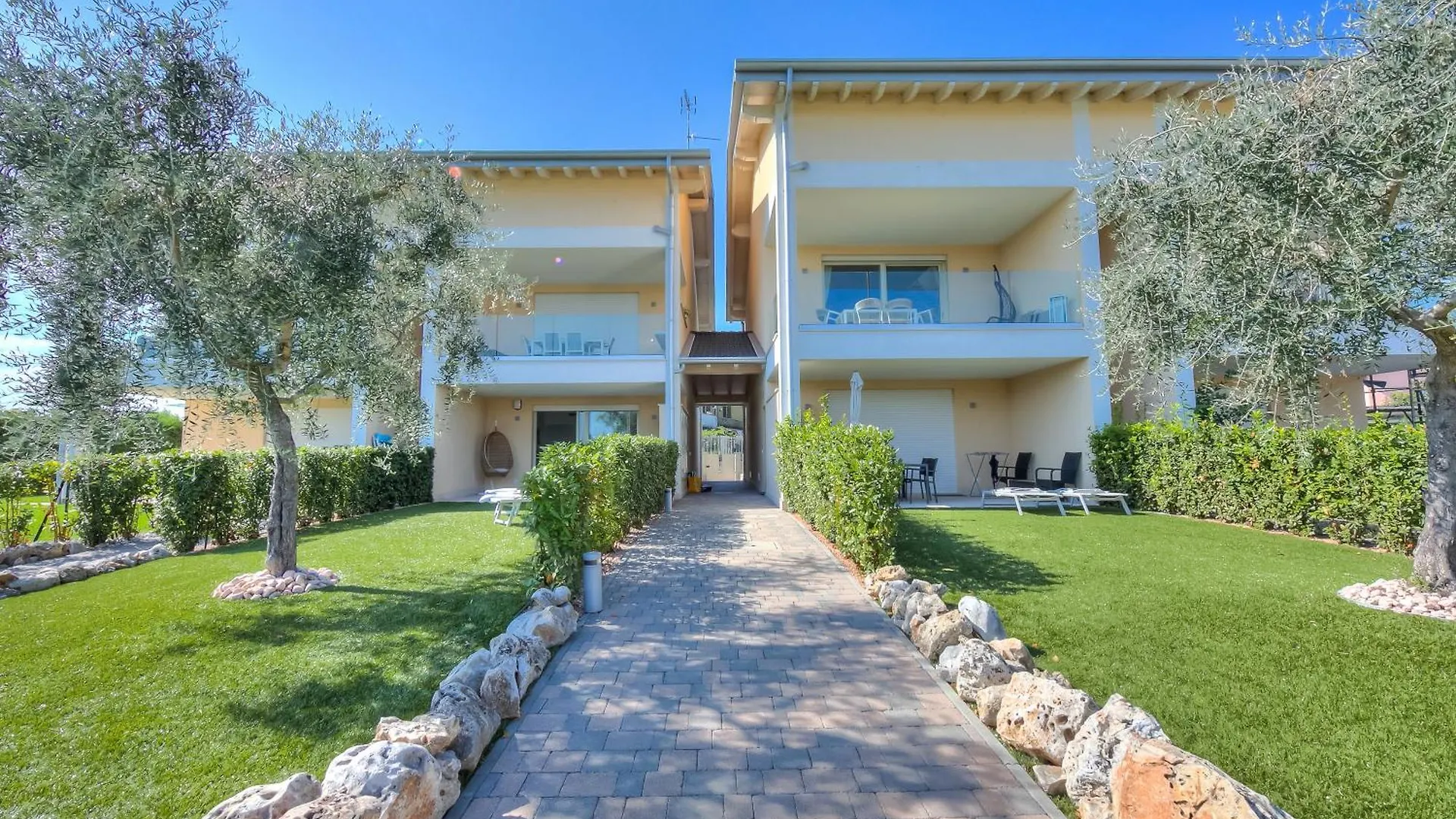 Una Meta Tra Gli Ulivi - Happy Rentals Peschiera del Garda 0*,